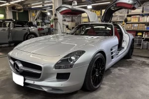 メルセデス・ベンツ　SLS ボディワンラップコート＆スタレックスレザーコーティング